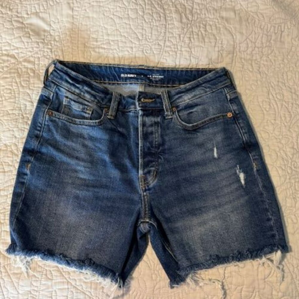 Old Navy distressed denim shorts